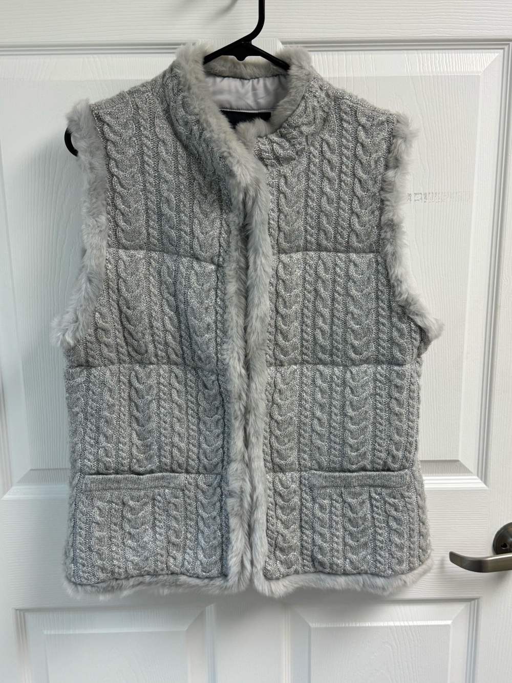 Talbots Light Gray Cable Knit & Faux Fur Vest - Women M